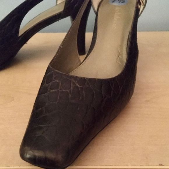 Liz Caliborne Brown Stacked Heel Pumps sz 7.5 - Picture 4 of 4
